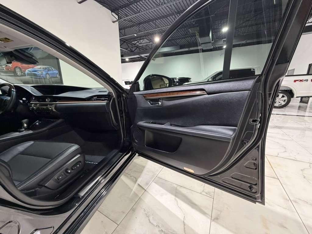 Lexus ES 350 Sedan 2018