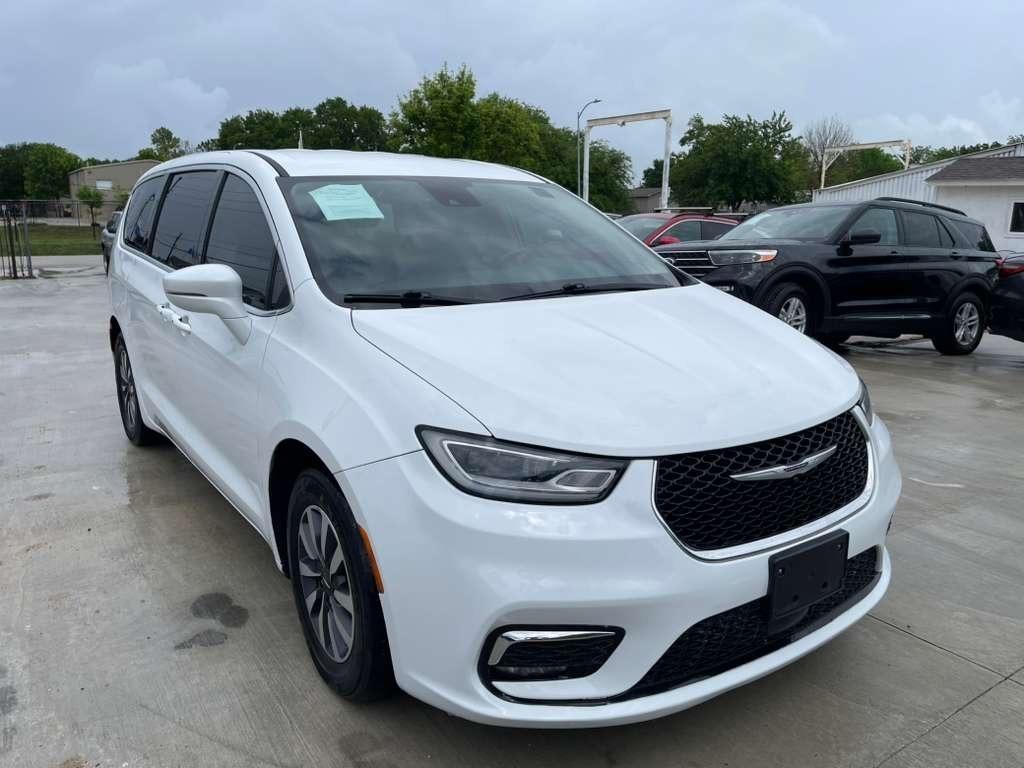 2022 Chrysler Pacifica Hybrid Touring L