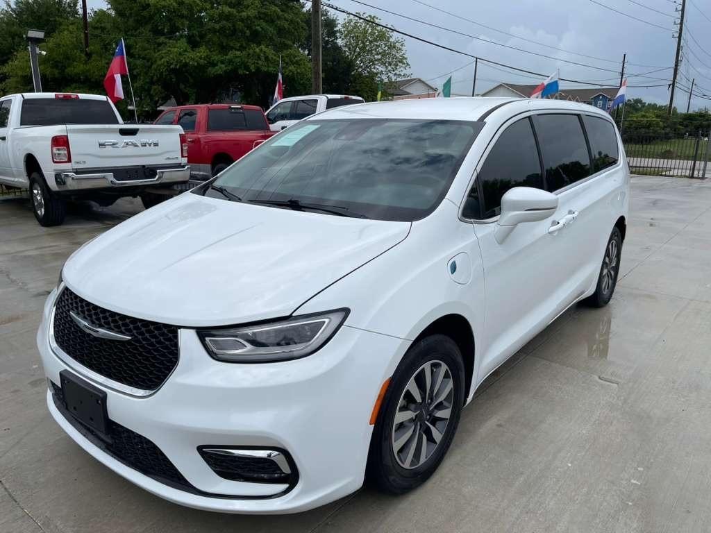 2022 Chrysler Pacifica Hybrid Touring L