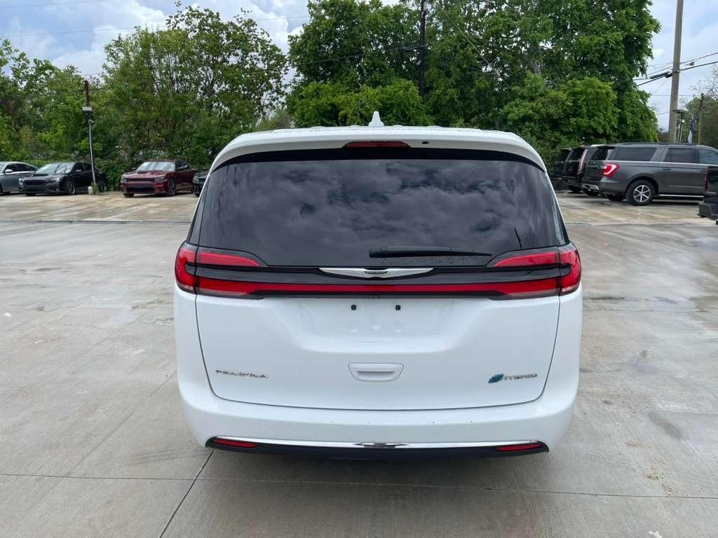 Chrysler Pacifica Hybrid Touring L 2022