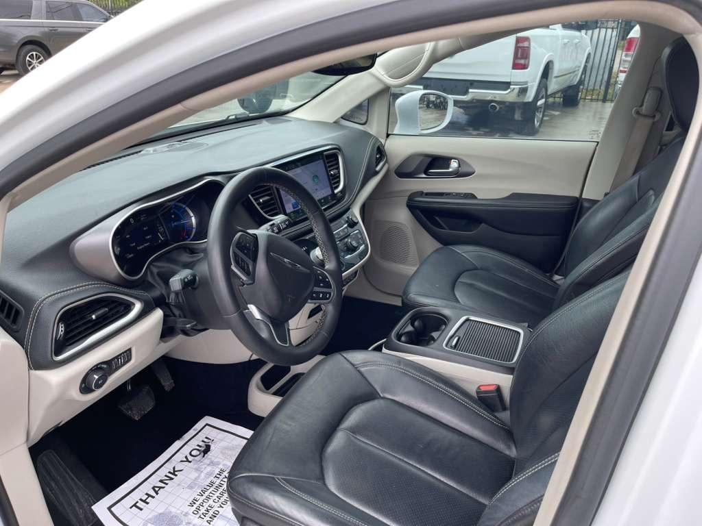 Chrysler Pacifica Hybrid Touring L 2022