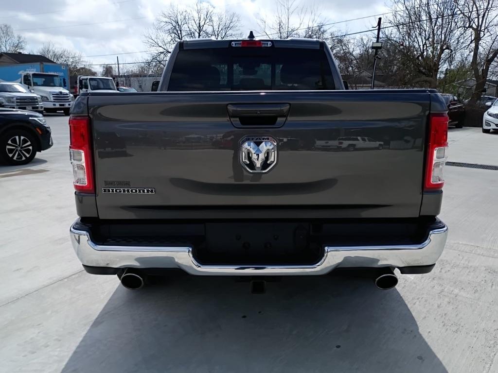 RAM 1500 Big Horn Quad Cab 2WD 2021