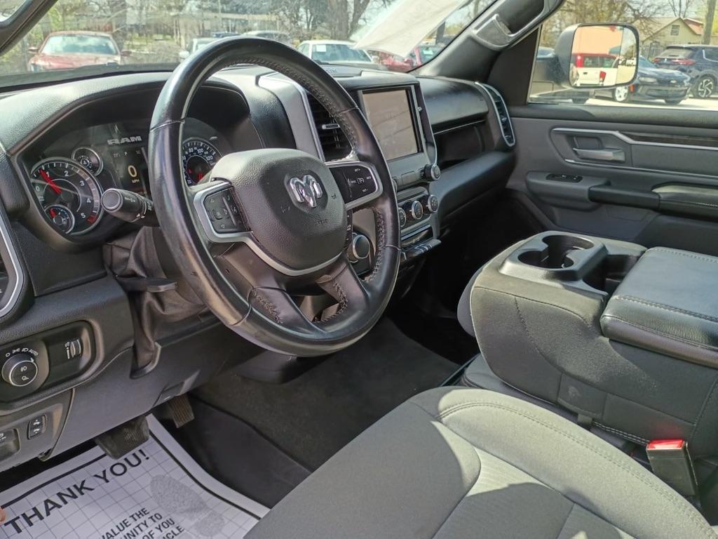 RAM 1500 Big Horn Quad Cab 2WD 2021