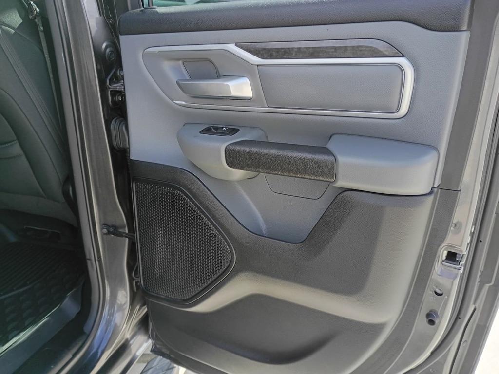 RAM 1500 Big Horn Quad Cab 2WD 2021