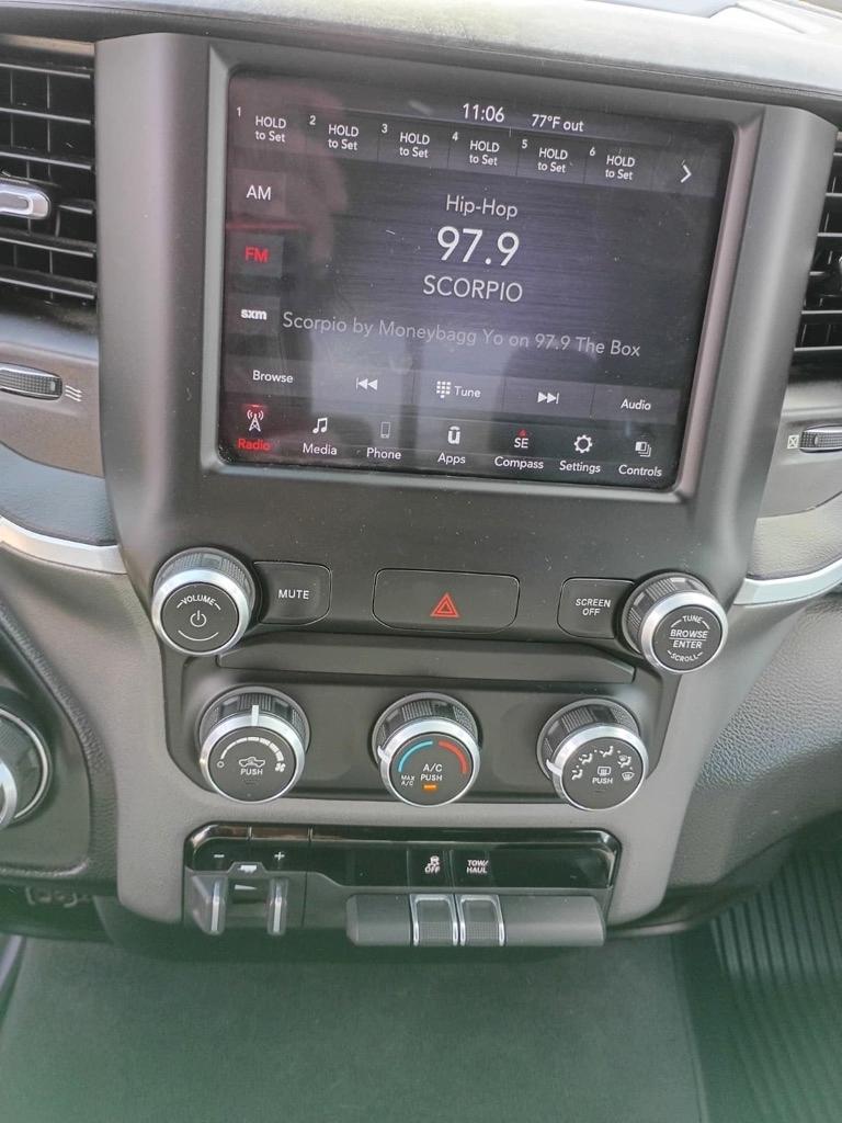 RAM 1500 Big Horn Quad Cab 2WD 2021