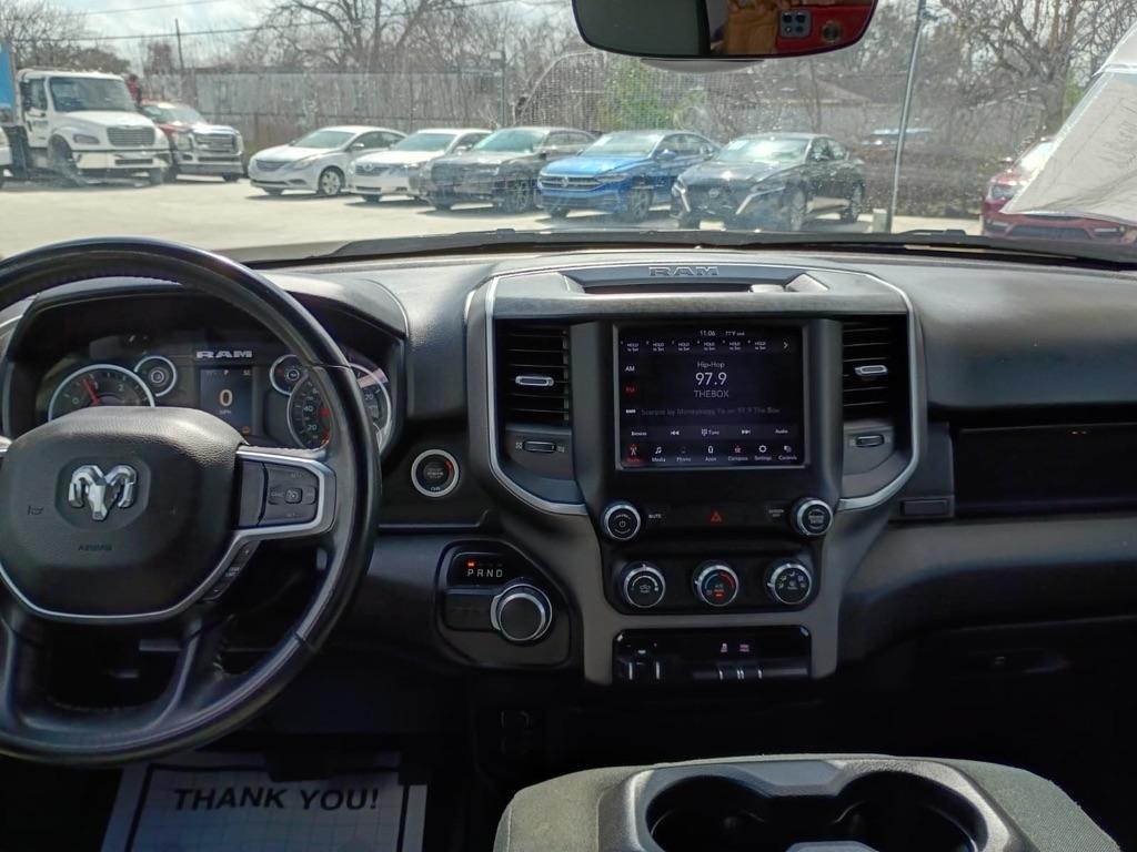 RAM 1500 Big Horn Quad Cab 2WD 2021