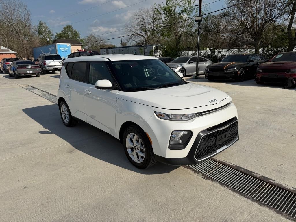 Kia Soul LX CVT 2022