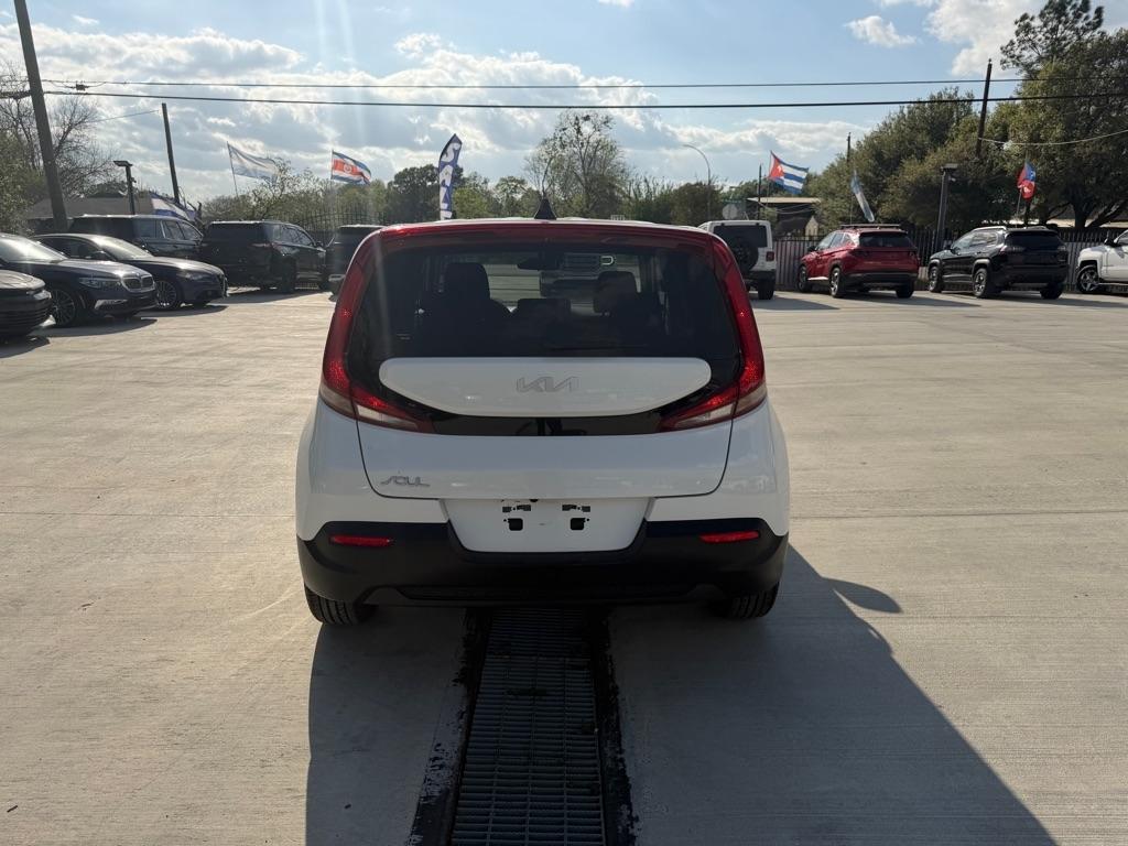 Kia Soul LX CVT 2022