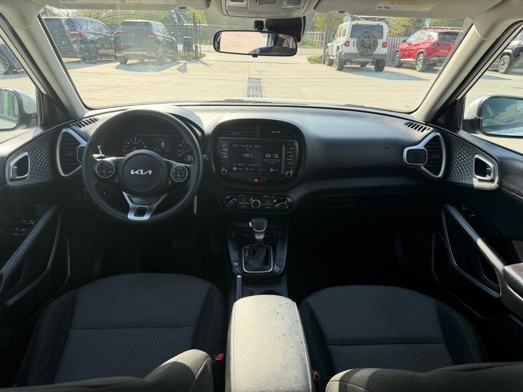 Kia Soul LX CVT 2022