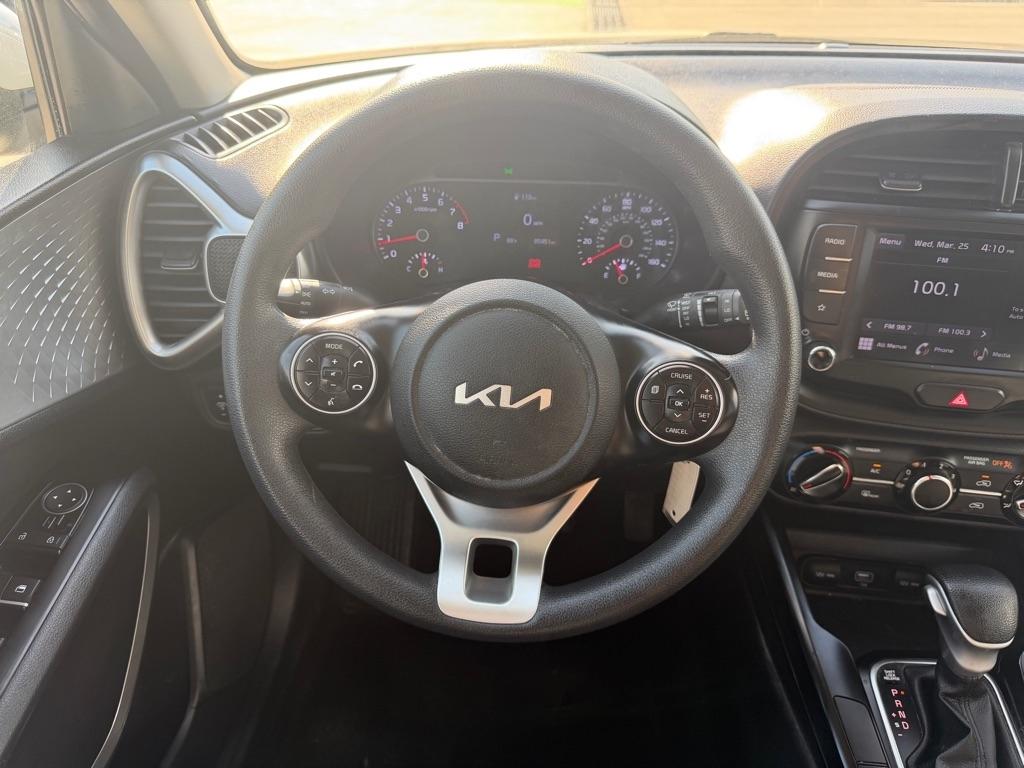 Kia Soul LX CVT 2022