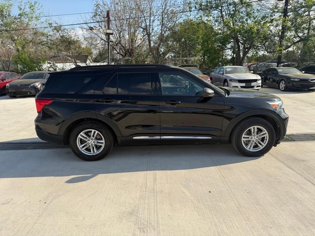 Ford Explorer XLT 2023