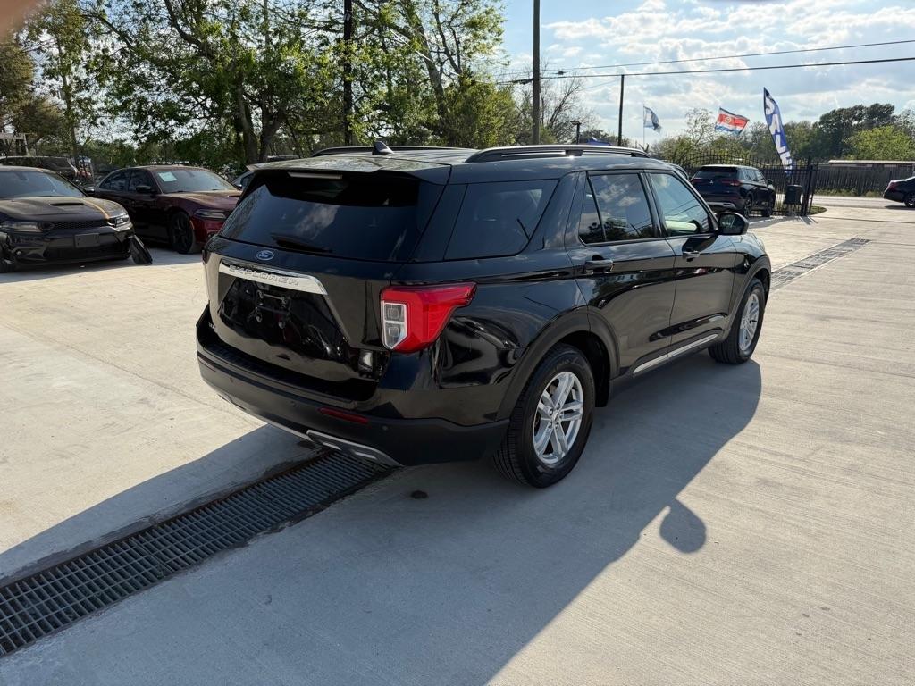 Ford Explorer XLT 2023