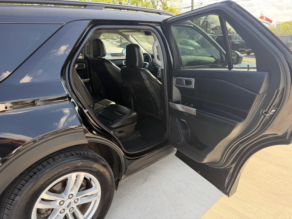 Ford Explorer XLT 2023