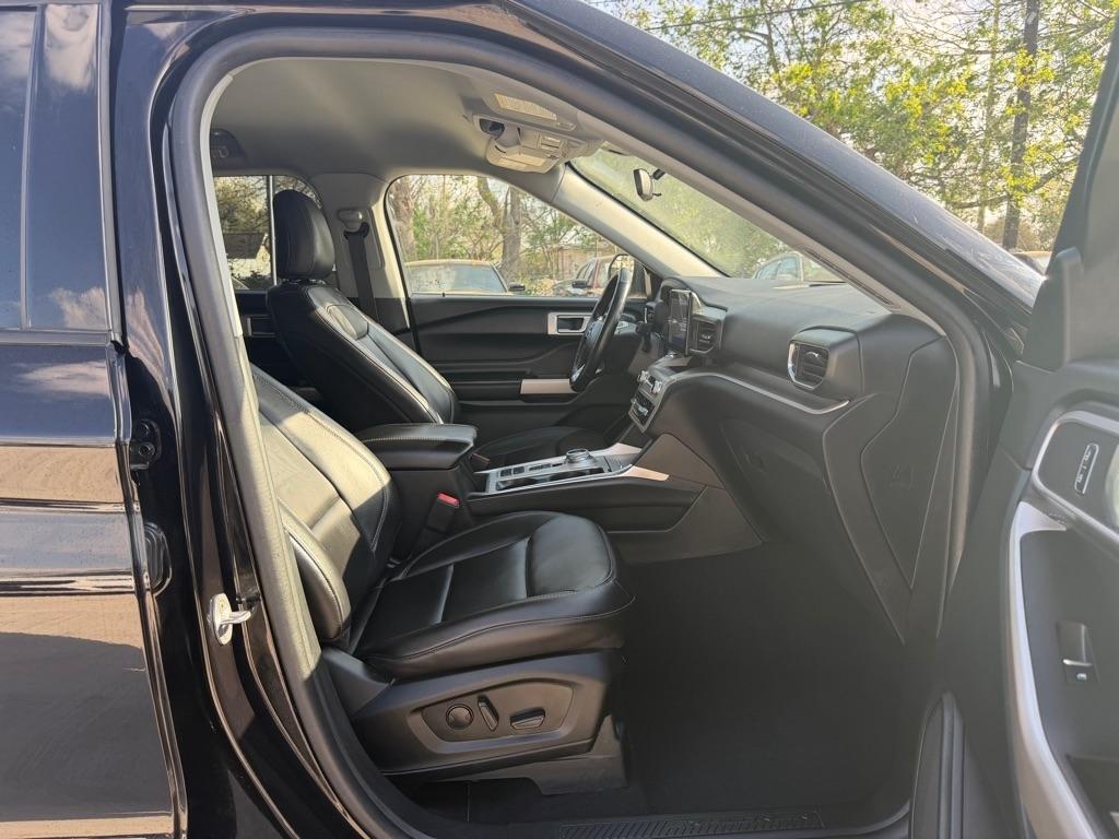 Ford Explorer XLT 2023