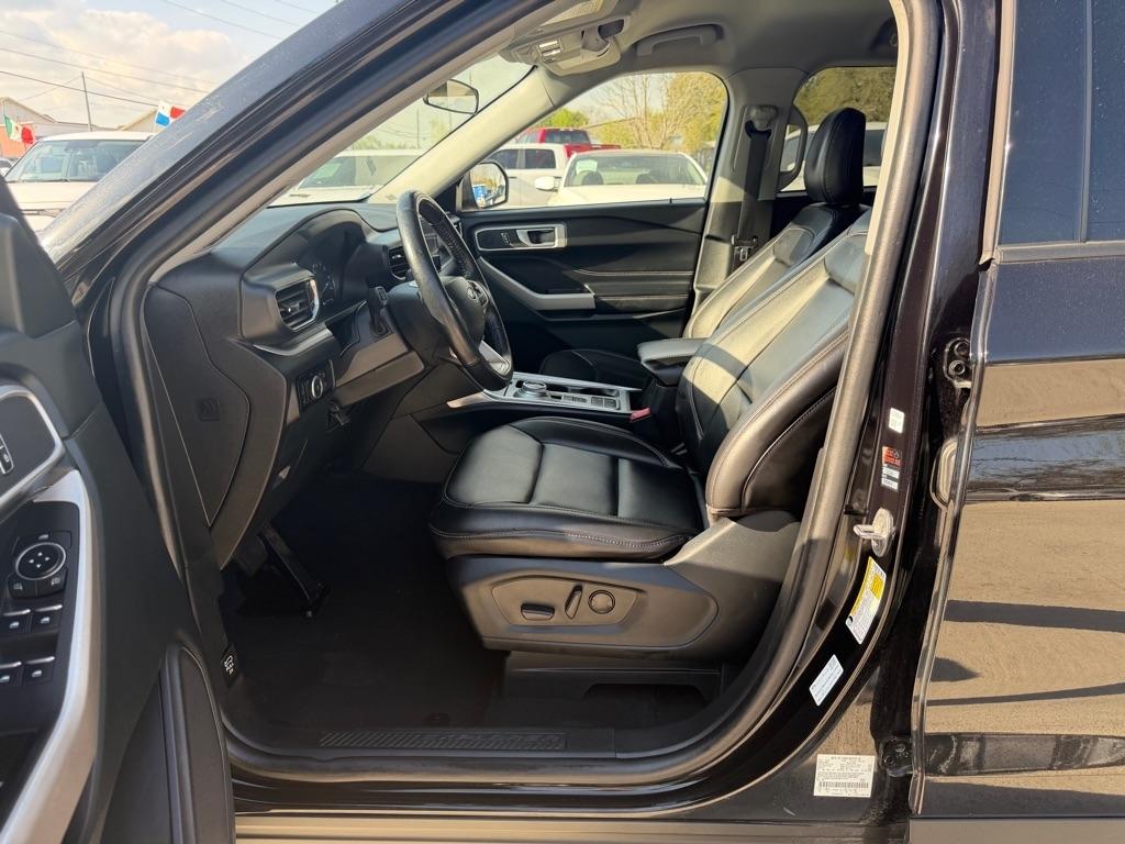 Ford Explorer XLT 2023