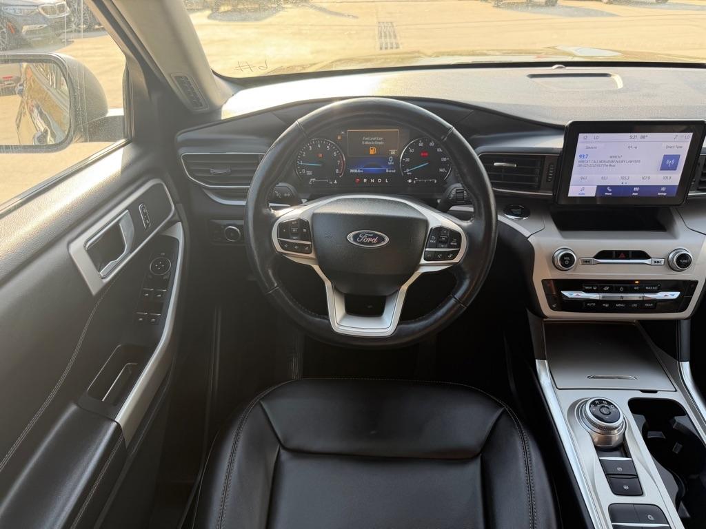 Ford Explorer XLT 2023