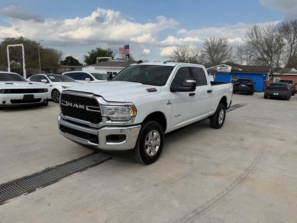 2024 RAM 2500 Tradesman Crew Cab SWB 4WD