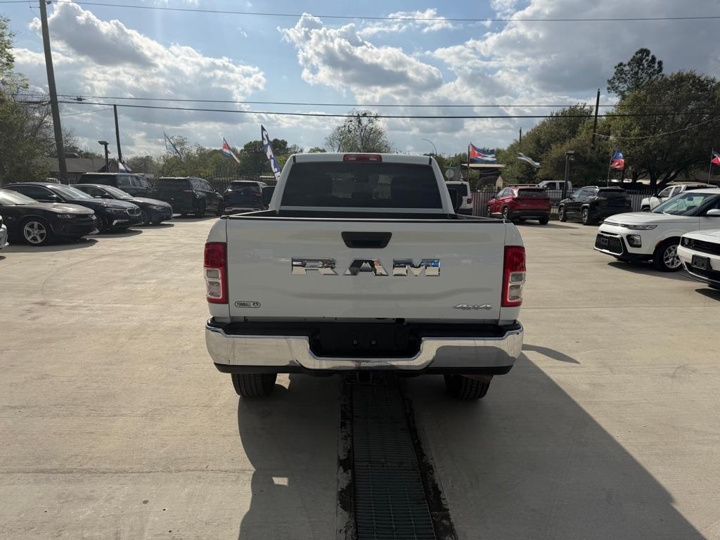 RAM 2500 Tradesman Crew Cab SWB 4WD 2024