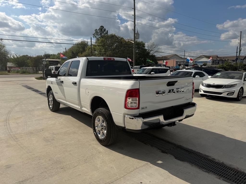 RAM 2500 Tradesman Crew Cab SWB 4WD 2024