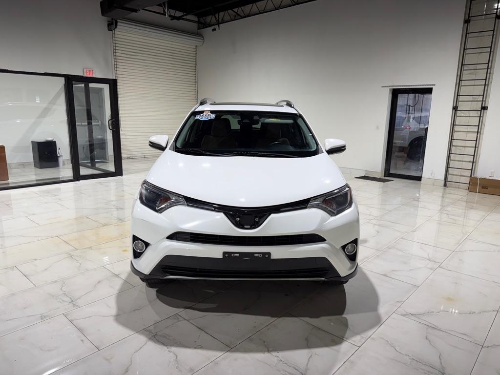 Toyota RAV4 XLE FWD 2017