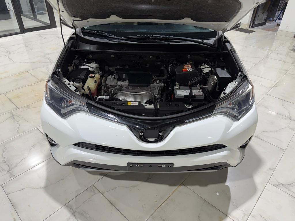 Toyota RAV4 XLE FWD 2017