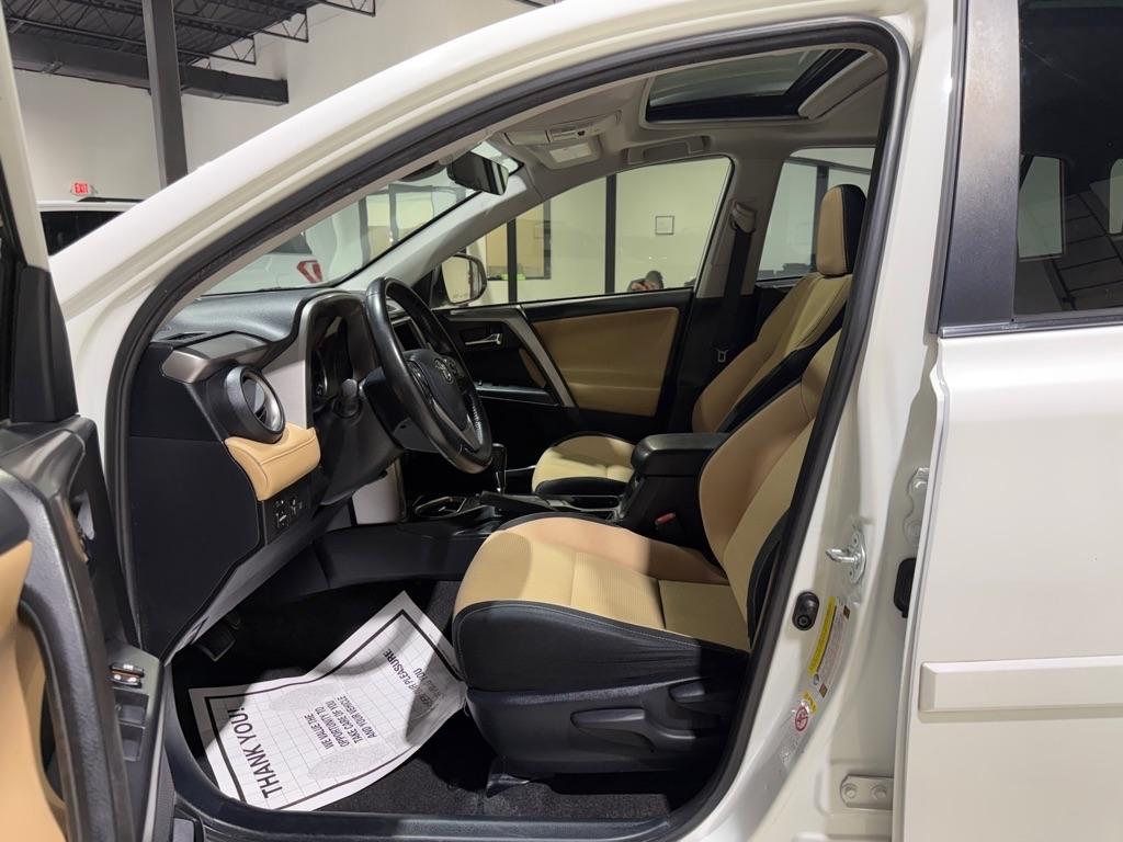 Toyota RAV4 XLE FWD 2017