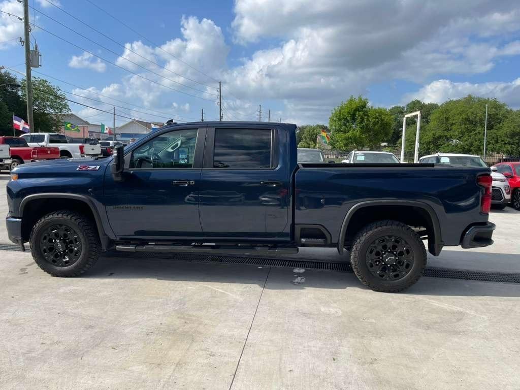 Chevrolet Silverado 2500HD LT Crew Cab Long Box 4WD 2022