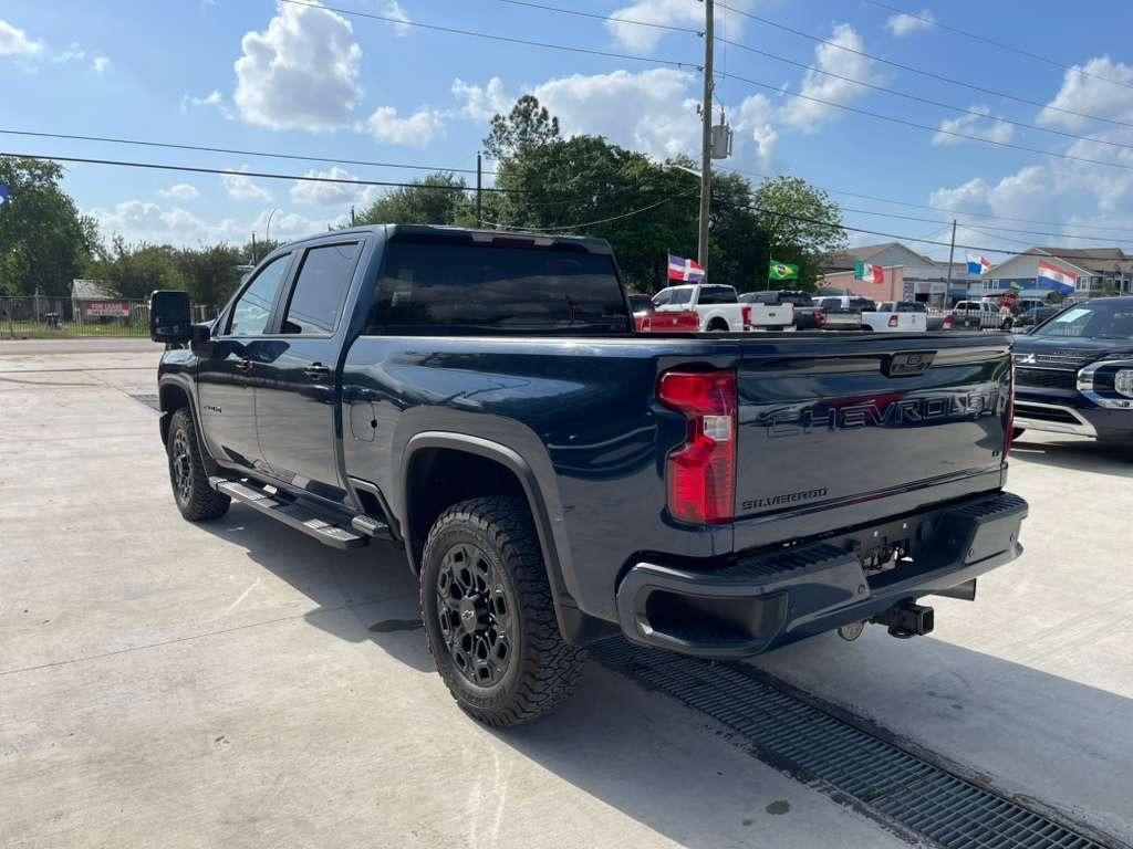 Chevrolet Silverado 2500HD LT Crew Cab Long Box 4WD 2022