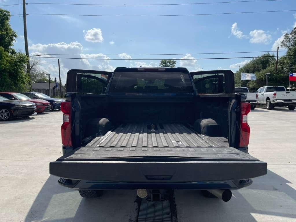 Chevrolet Silverado 2500HD LT Crew Cab Long Box 4WD 2022