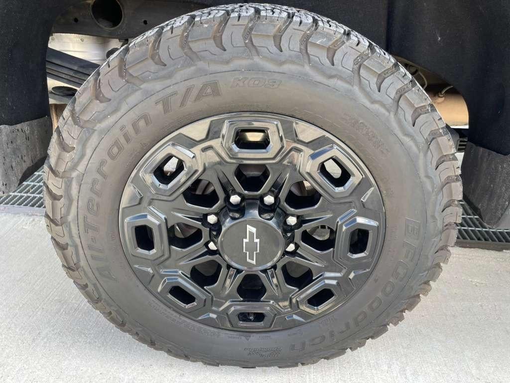 Chevrolet Silverado 2500HD LT Crew Cab Long Box 4WD 2022