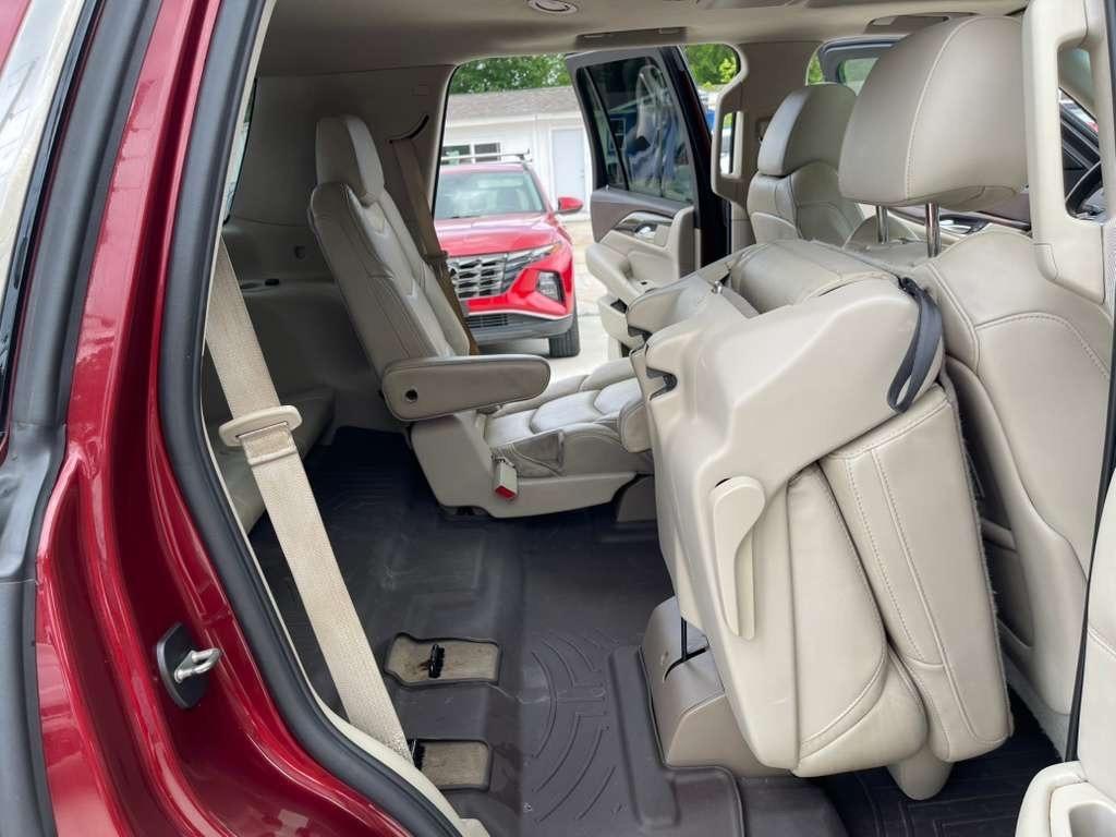 Cadillac Escalade Luxury 2WD 2017