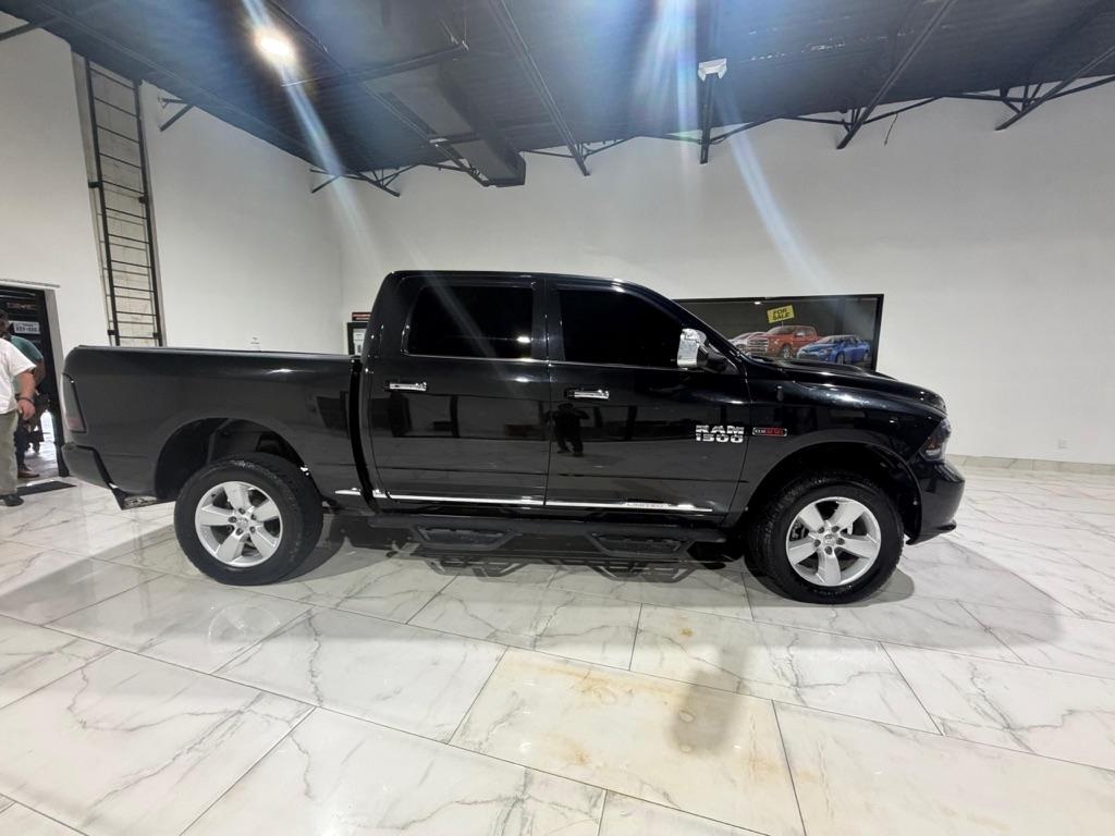 RAM 1500 Longhorn Crew Cab SWB 4WD 2016
