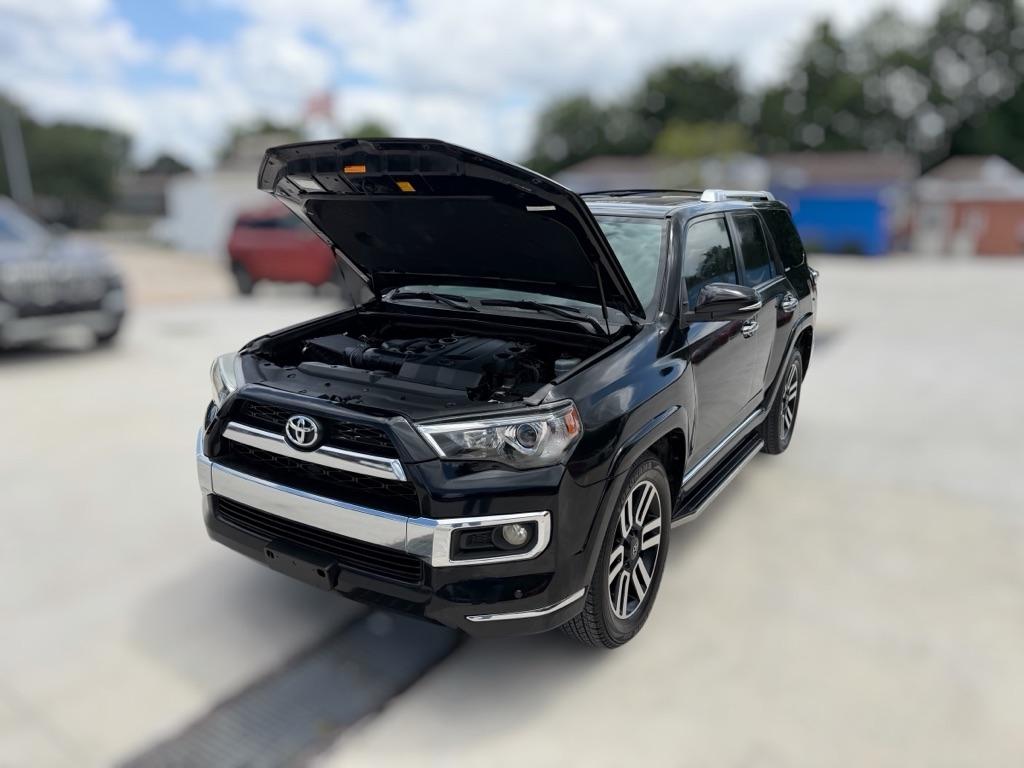 Toyota 4Runner Limited 2WD V6 2016