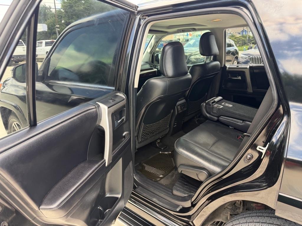 Toyota 4Runner Limited 2WD V6 2016