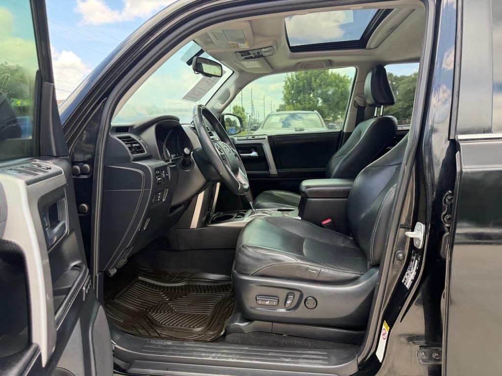 Toyota 4Runner Limited 2WD V6 2016