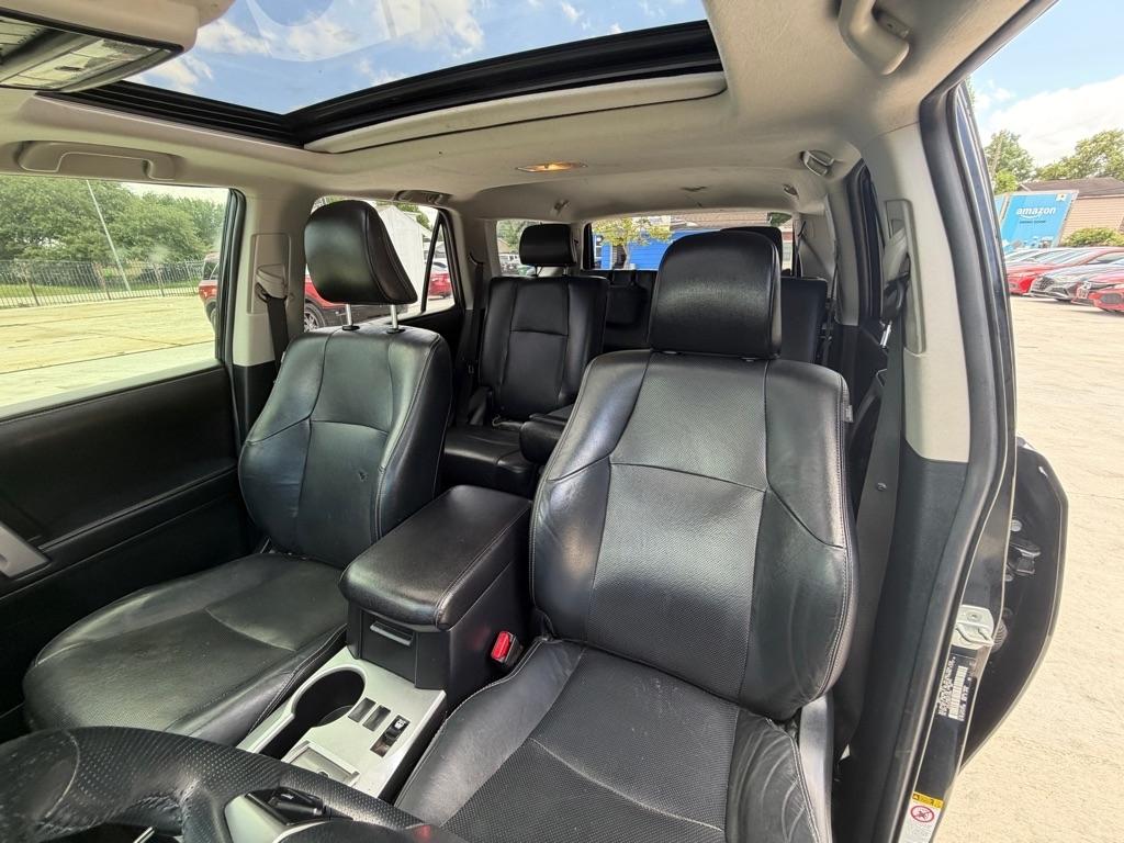 Toyota 4Runner Limited 2WD V6 2016