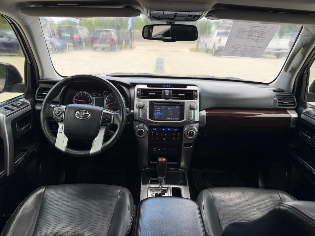 Toyota 4Runner Limited 2WD V6 2016