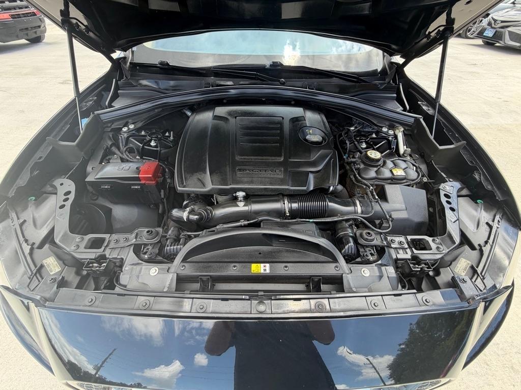 Jaguar F-Pace 25t 2020