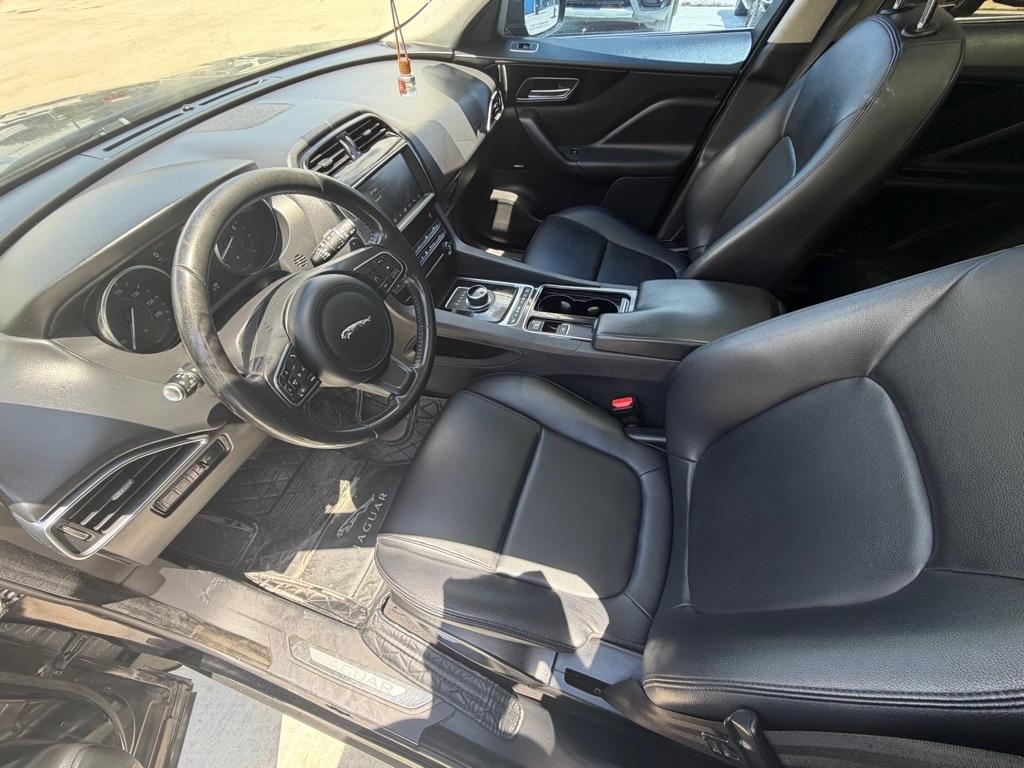 Jaguar F-Pace 25t 2020