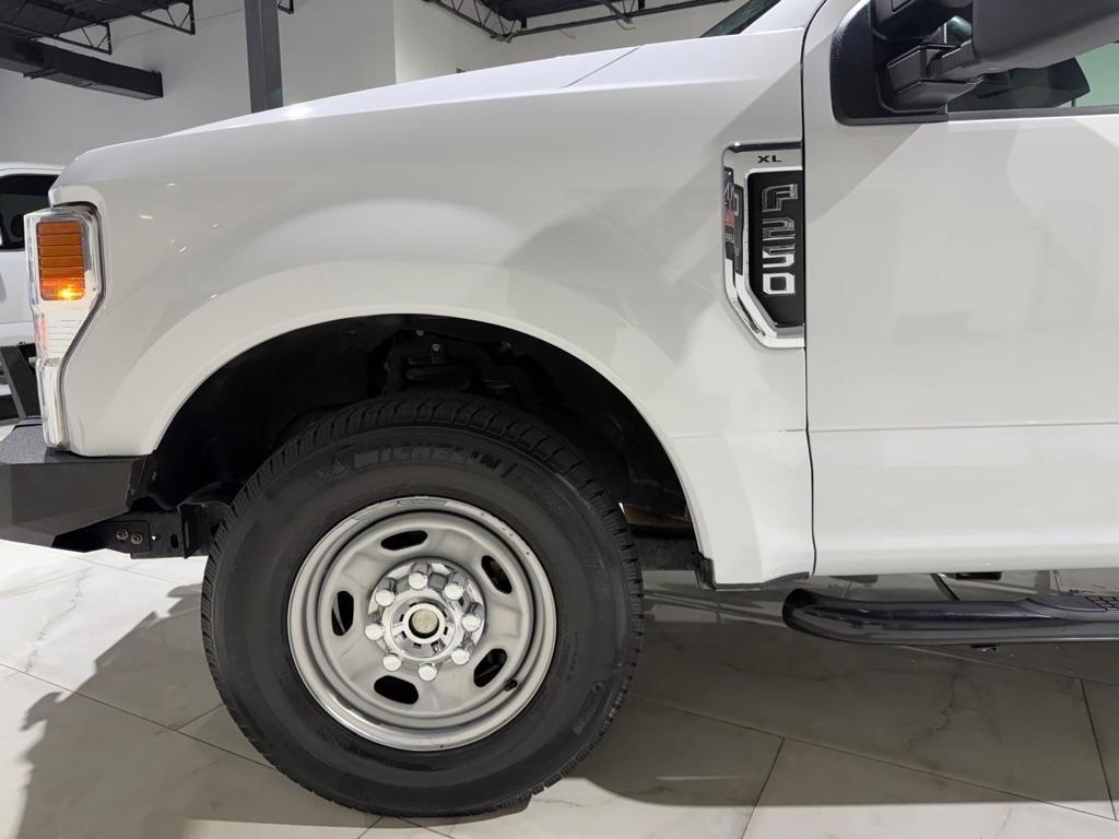 Ford F-250 SD XL Crew Cab 2WD 2021