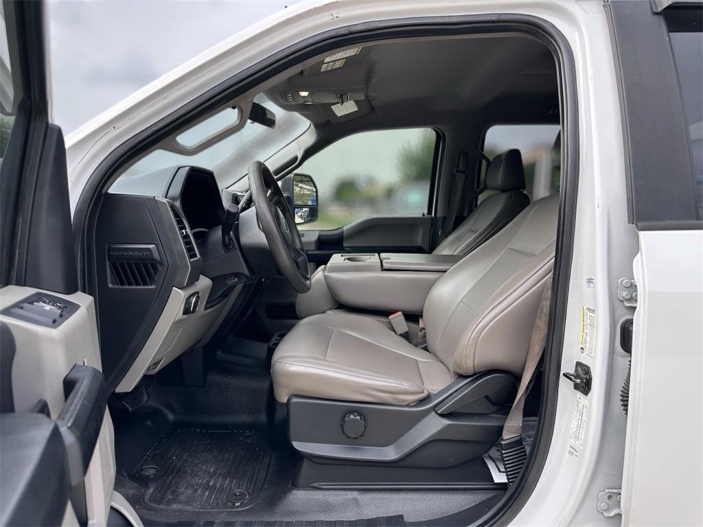 Ford F-450 SD XL Crew Cab DRW 4WD 2019