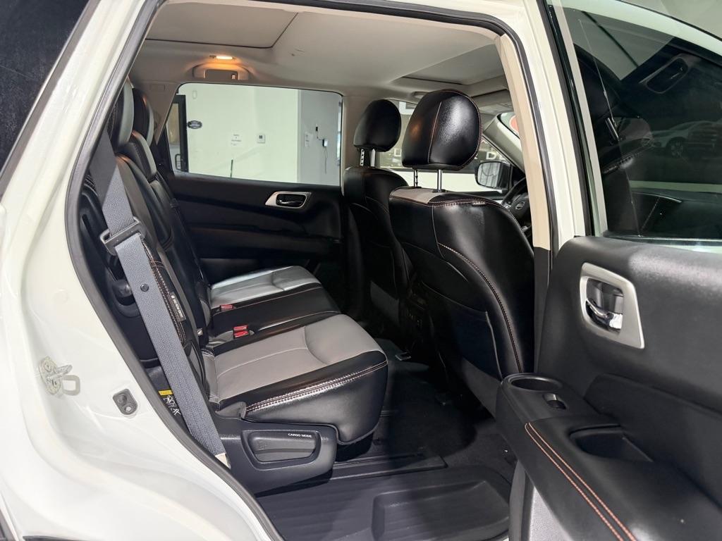 Nissan Pathfinder SL 2020