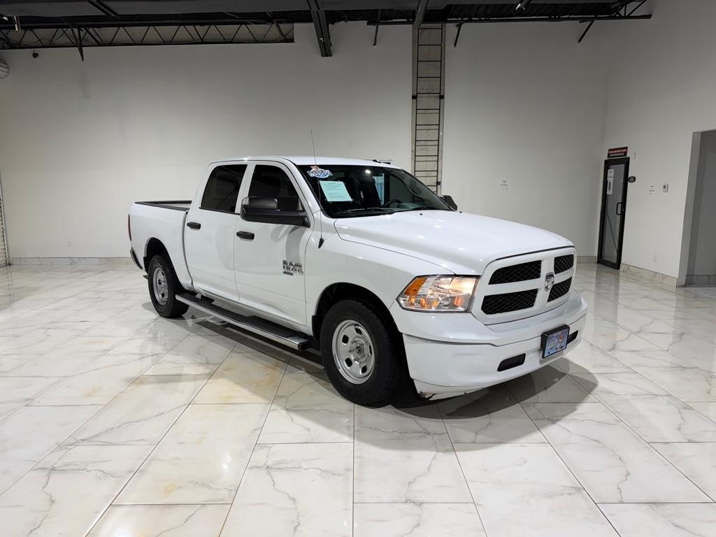 RAM 1500 Classic Tradesman Crew Cab SWB 4WD 2021