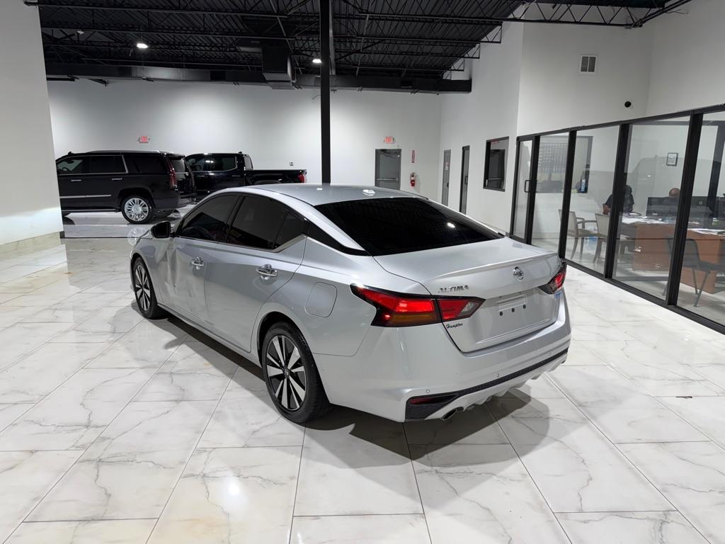 Nissan Altima 2.5 SL 2020
