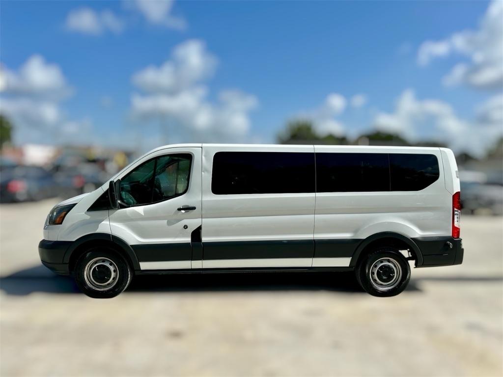 Ford Transit 350 Wagon Low Roof XL 60/40 Pass. 148-in. WB 2016