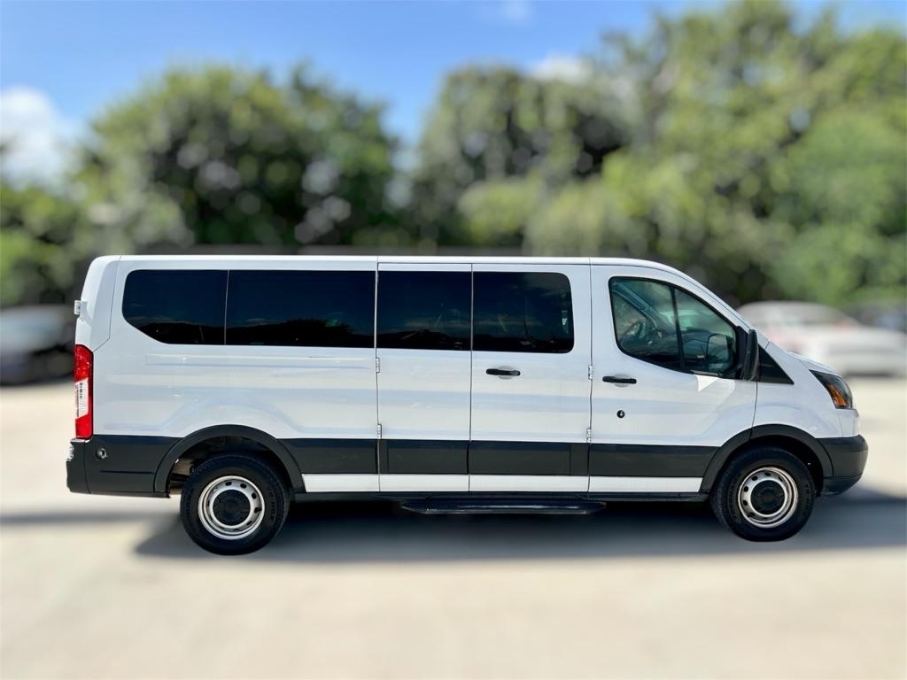 Ford Transit 350 Wagon Low Roof XL 60/40 Pass. 148-in. WB 2016