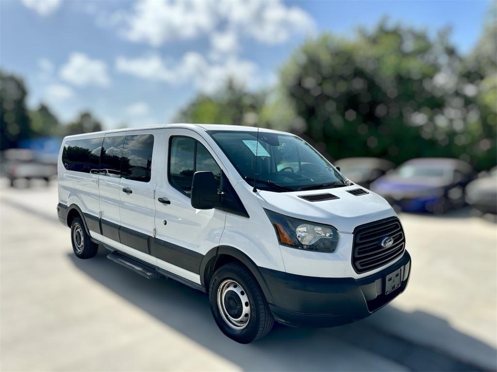 Ford Transit 350 Wagon Low Roof XL 60/40 Pass. 148-in. WB 2016