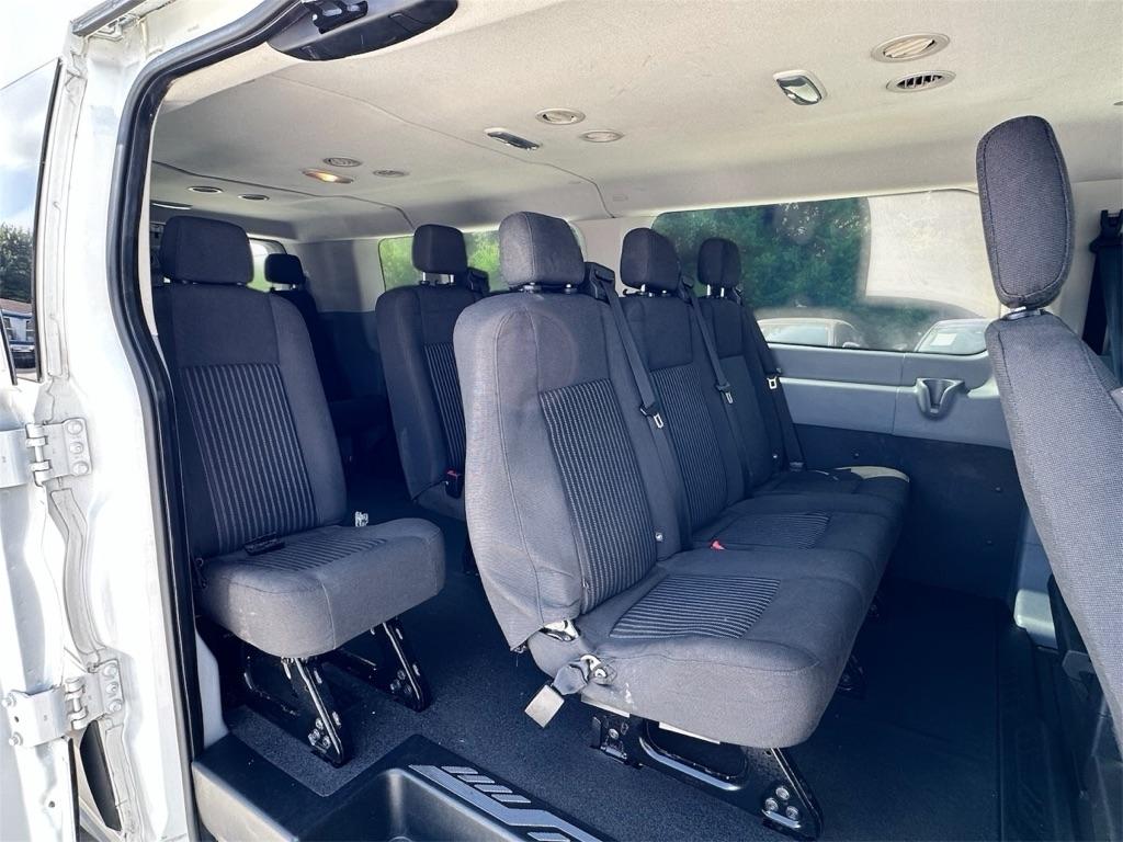 Ford Transit 350 Wagon Low Roof XL 60/40 Pass. 148-in. WB 2016