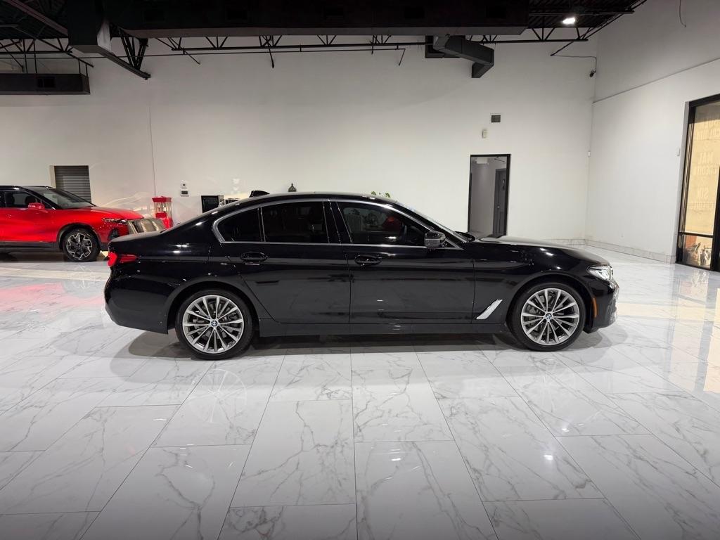 BMW 5-Series 530i 2023