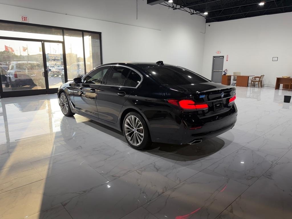 BMW 5-Series 530i 2023